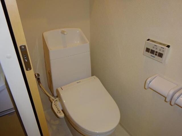 シャワー付トイレ 水島臨海鉄道水島本線/弥生駅 徒歩11分 2階 築8年