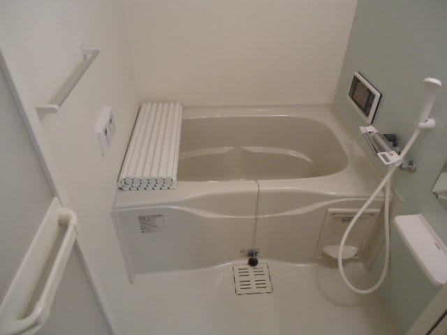 バス／シャワールーム等 山陽本線（中国）/倉敷駅 バス14分イオン西入口下車:停歩2分 1階 築12年