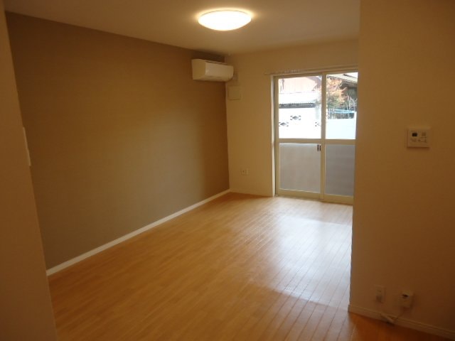 リビング 山陽本線（中国）/倉敷駅 バス14分イオン西入口下車:停歩2分 1階 築12年