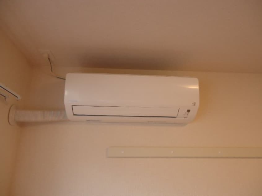 エアコン 山陽本線（中国）/倉敷駅 バス14分イオン西入口下車:停歩2分 1階 築12年