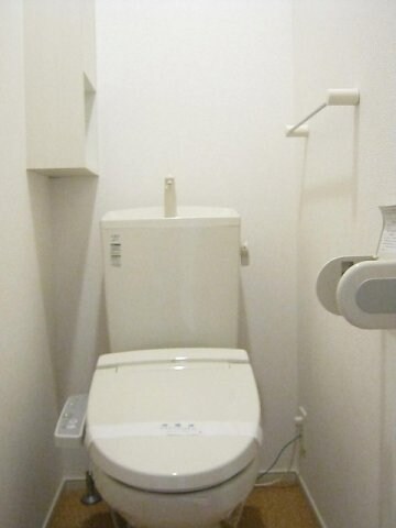  山陽本線（中国）/新倉敷駅 徒歩21分 1階 築11年