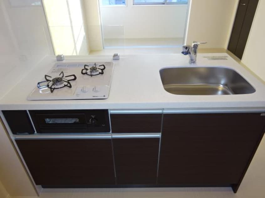 キッチン（2口ガスコンロ） 山陽本線（中国）/倉敷駅 徒歩8分 2階 築8年