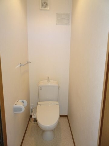  ロイヤルガーデンミルフィー　Ｆ棟