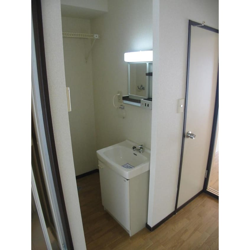 洗面所 水島臨海鉄道水島本線/福井駅 徒歩10分 1階 築34年