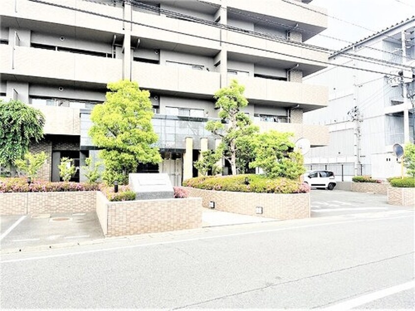 アプローチ アルファステイツ中庄駅前３