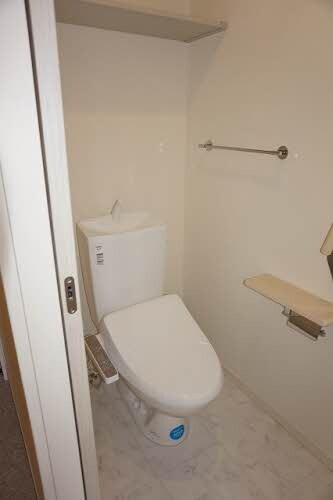  ＲＡＩＮＢＯＷ中島　Ａ棟