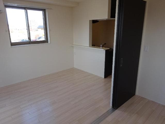 リビング 山陽本線（中国）/倉敷駅 徒歩7分 2階 築6年