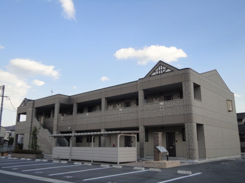 外観写真（昼） 伯備線/清音駅 徒歩18分 2階 築18年