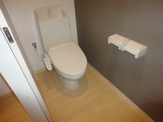 シャワー付きトイレ 瀬戸大橋線/児島駅 徒歩12分 1階 築11年