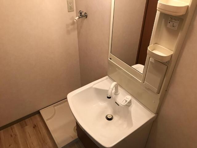 洗髪洗面化粧台 山陽本線（中国）/倉敷駅 バス7分百舌鳥ヶ鼻下車:停歩8分 1階 築19年