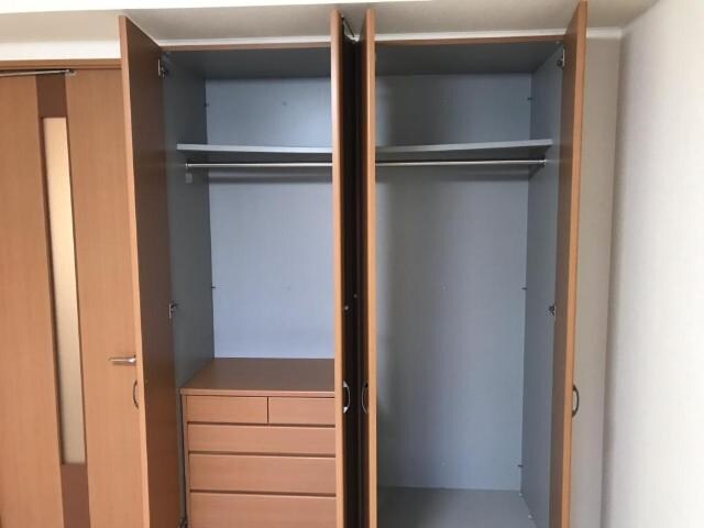 クローゼット 山陽本線（中国）/倉敷駅 バス7分百舌鳥ヶ鼻下車:停歩8分 1階 築19年