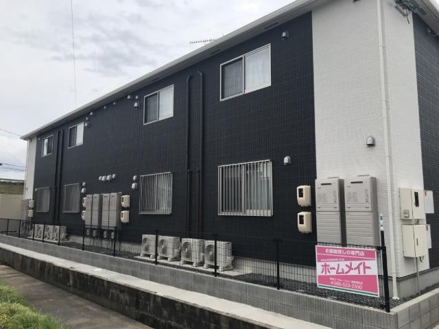 外観写真（昼） 山陽本線（中国）/新倉敷駅 バス21分上成下車:停歩6分 1階 築6年