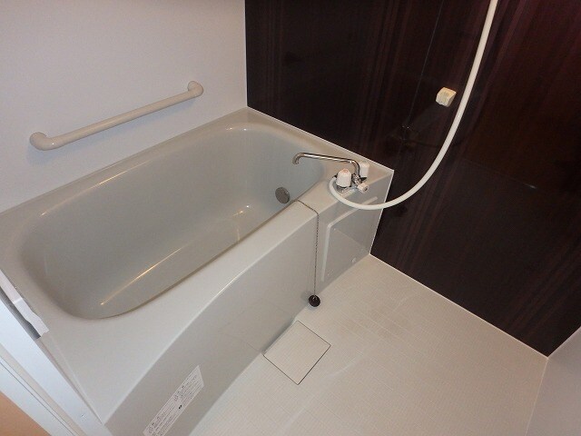  水島臨海鉄道水島本線/球場前駅 徒歩20分 3階 築10年