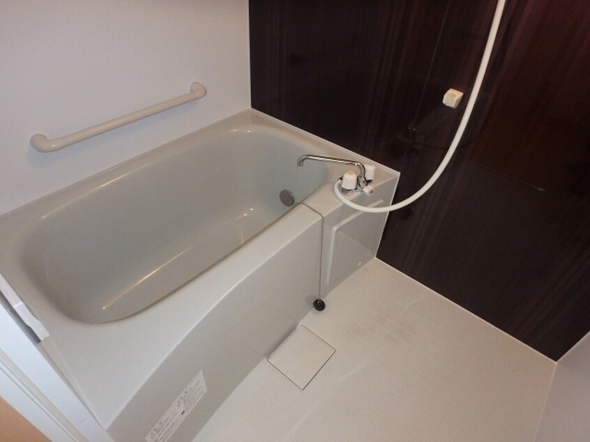  水島臨海鉄道水島本線/球場前駅 徒歩20分 3階 築10年