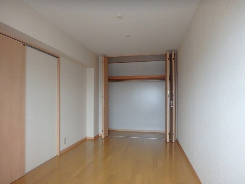  水島臨海鉄道水島本線/球場前駅 徒歩20分 3階 築10年