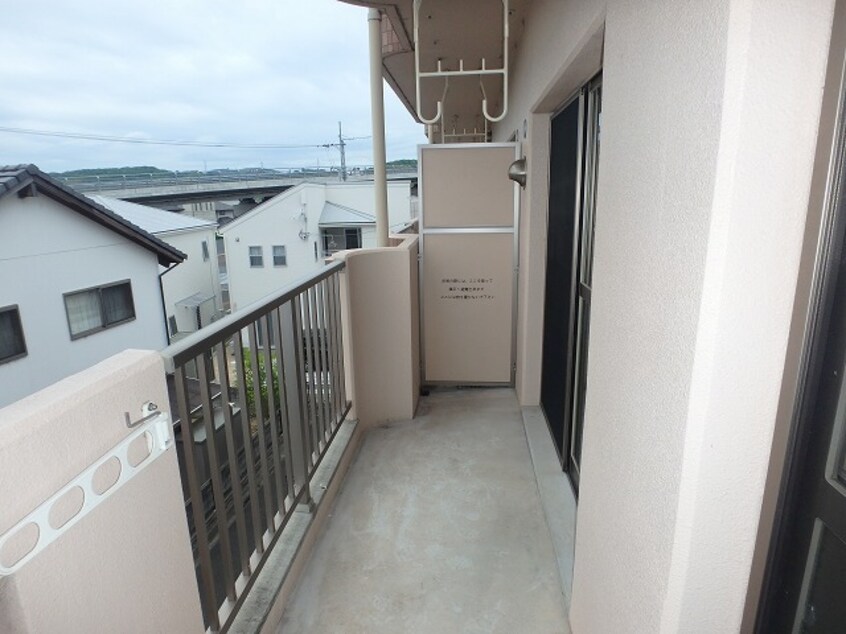  水島臨海鉄道水島本線/球場前駅 徒歩20分 3階 築10年