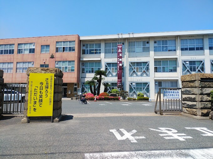 岡山県立玉島商業高校(高等学校/高等専門学校)まで1193m 山陽本線（中国）/新倉敷駅 徒歩21分 1階 築10年