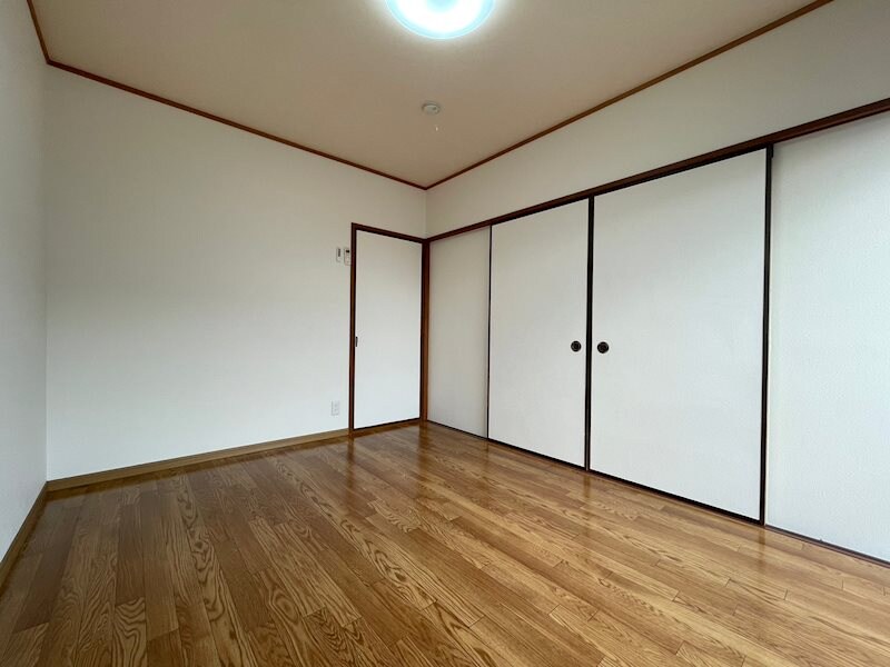  高越マンション
