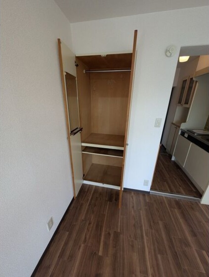  名古屋市営地下鉄鶴舞線/川名駅 徒歩9分 4階 築37年