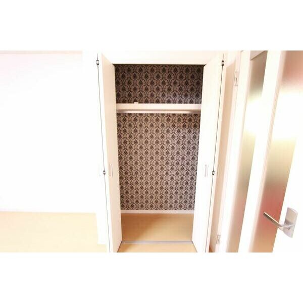  クレフラスト鳴海