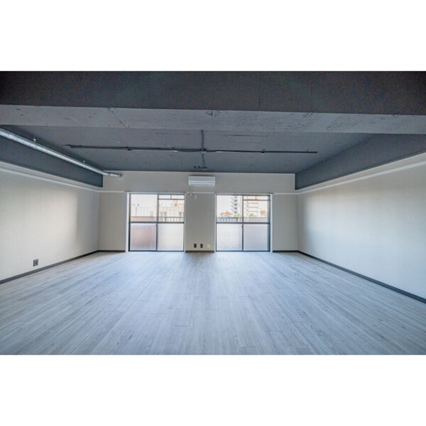  ピースキャピタル上菅