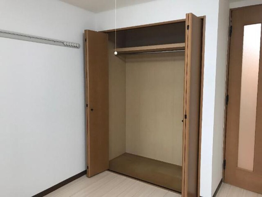 収納 トワール・ニシノミヤ