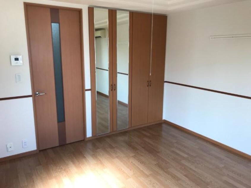 洋室 クレア　トミー