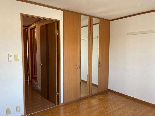 室内 フローラルコート大高