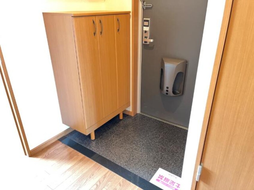 玄関 フローラルコート大高