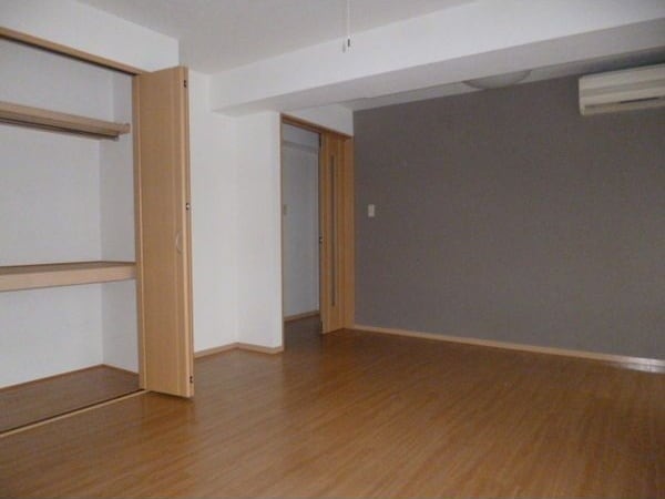  石町マンション