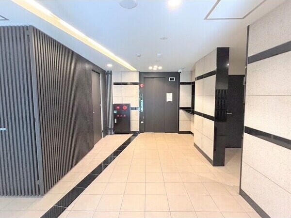  ライブコート丸の内