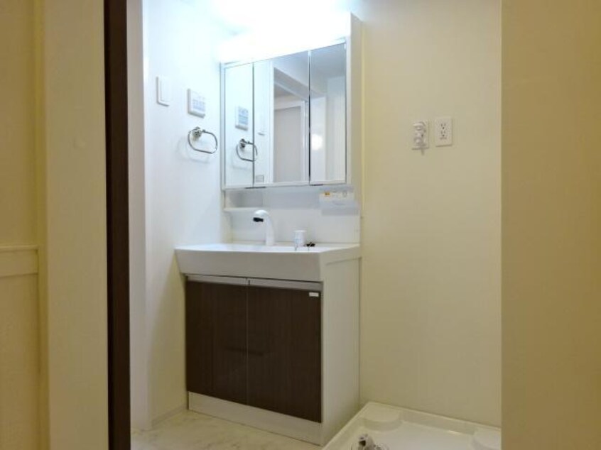 洗髪洗面化粧台（イメージ） Berg SAKAE