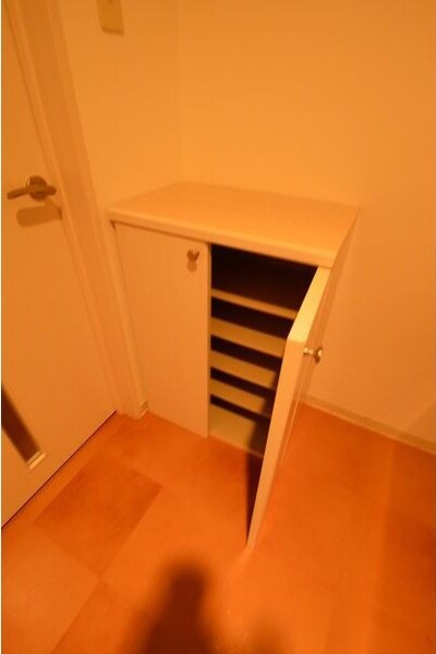  近鉄名古屋線/烏森駅 徒歩3分 2階 築18年