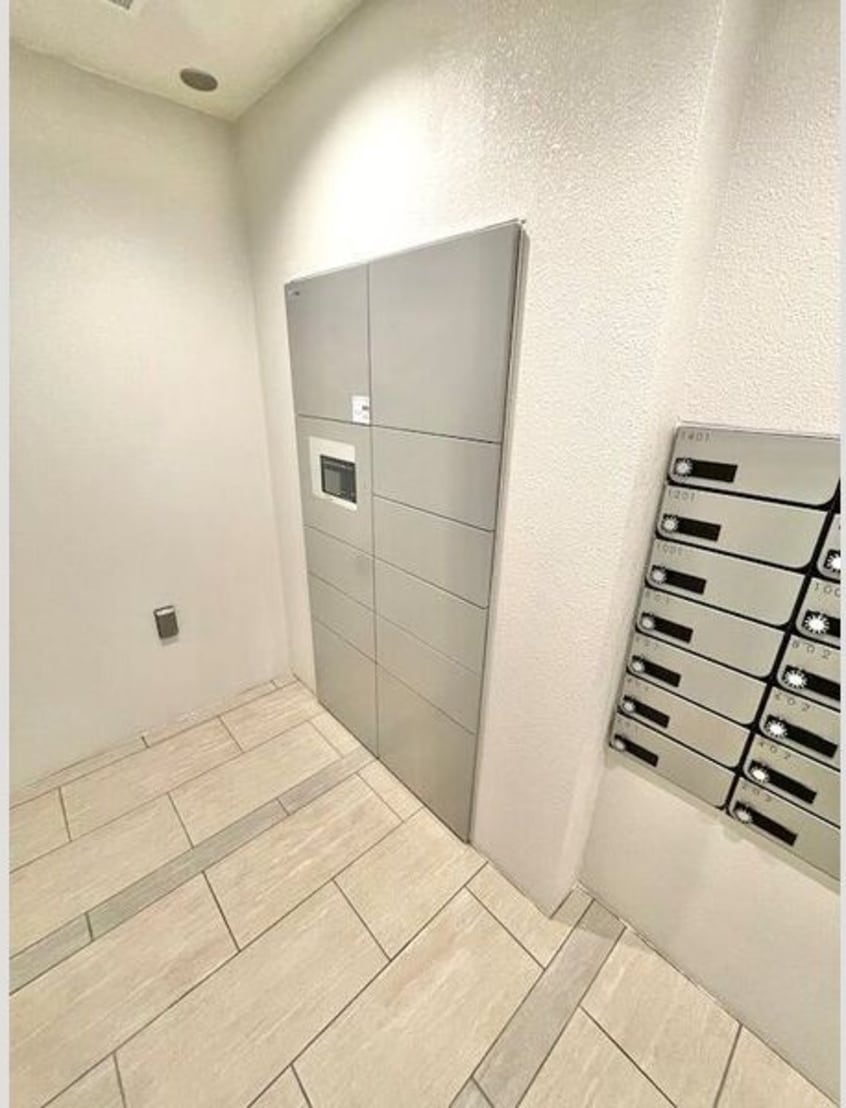  エスリード上前津セレーノ