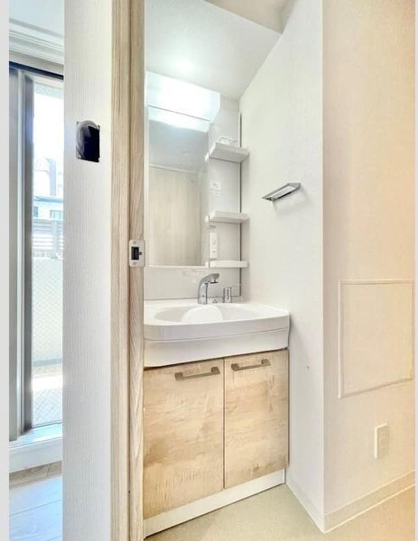  エスリード上前津セレーノ