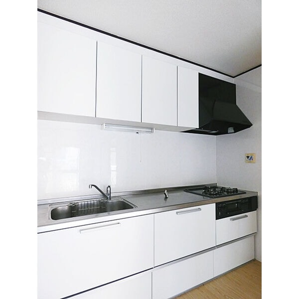  ランドマーク・一社