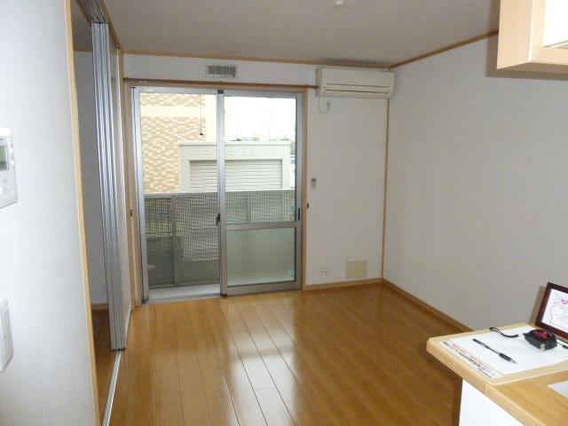 リビング カーサ本宮新町