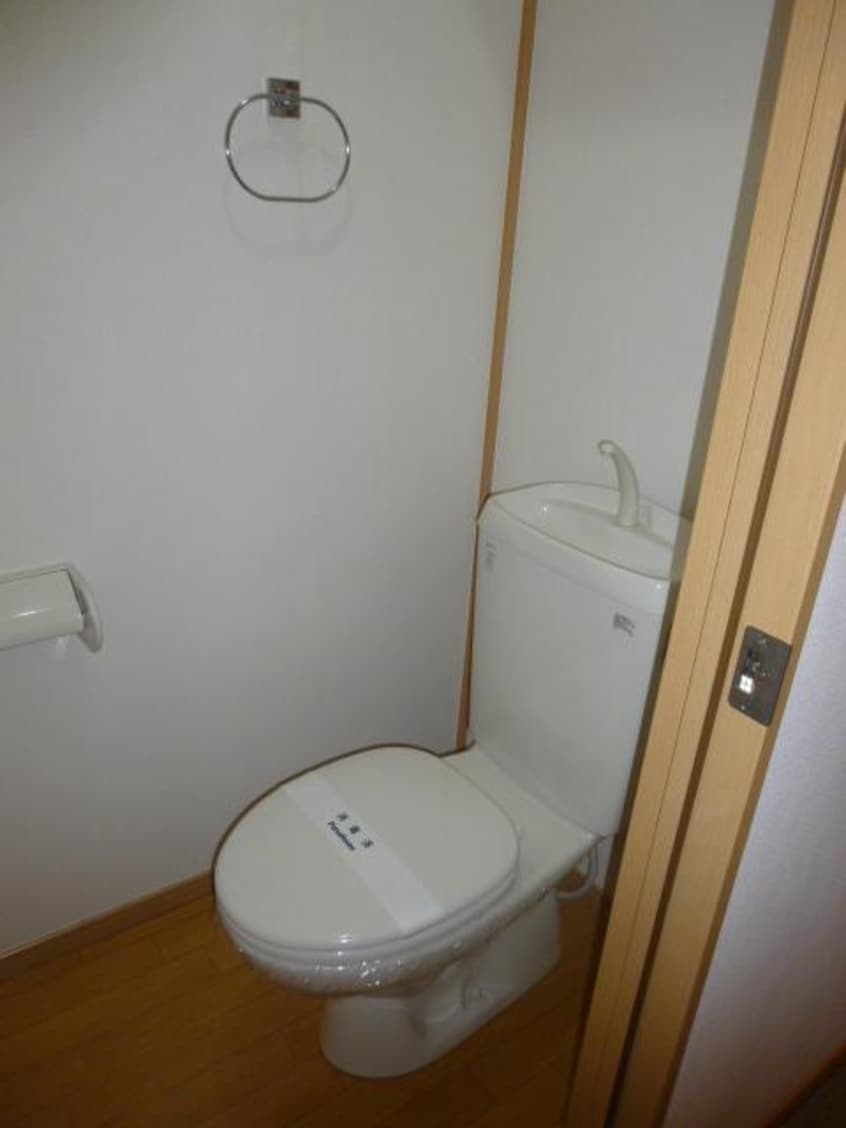 トイレ カーサ本宮新町