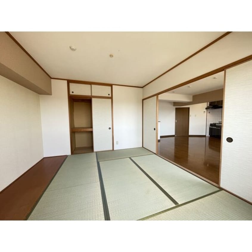  ヴィアーレマルフク南館