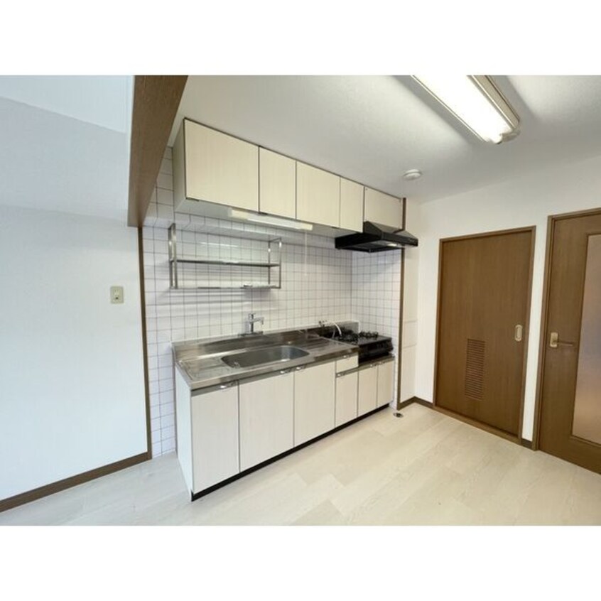  ヴィアーレマルフク南館