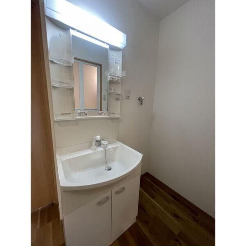  名古屋臨海高速鉄道<あおなみ線>/野跡駅 徒歩8分 4階 築6年