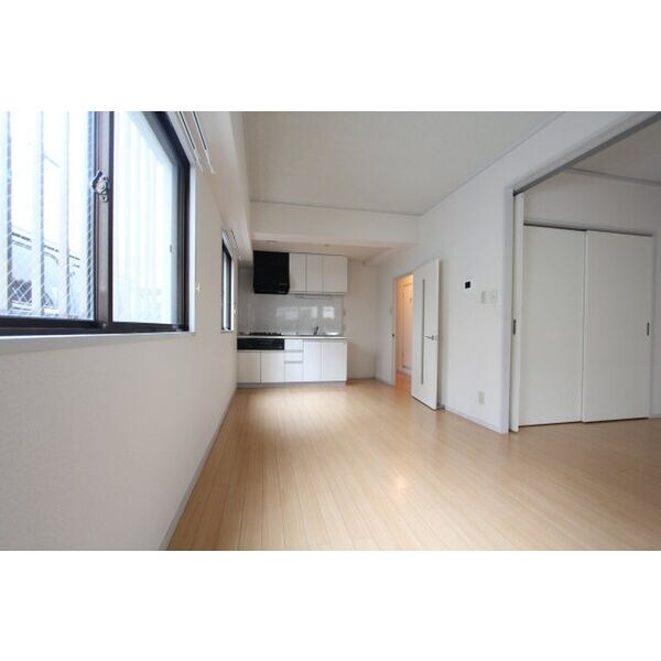  名古屋市営地下鉄鶴舞線/原駅 徒歩8分 1階 築38年