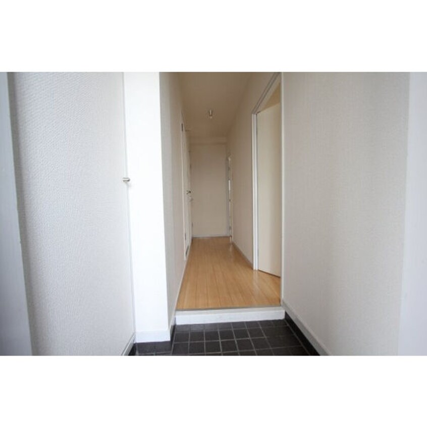  名古屋市営地下鉄鶴舞線/原駅 徒歩8分 1階 築38年