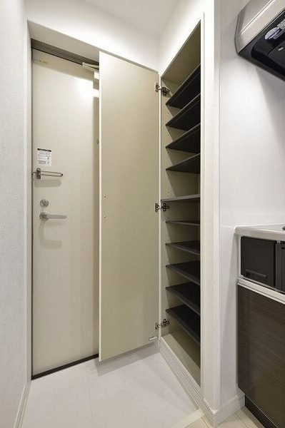  名古屋市営地下鉄名城線/志賀本通駅 徒歩8分 2階 築9年