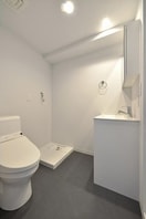  名古屋市営地下鉄名城線/志賀本通駅 徒歩8分 2階 築9年