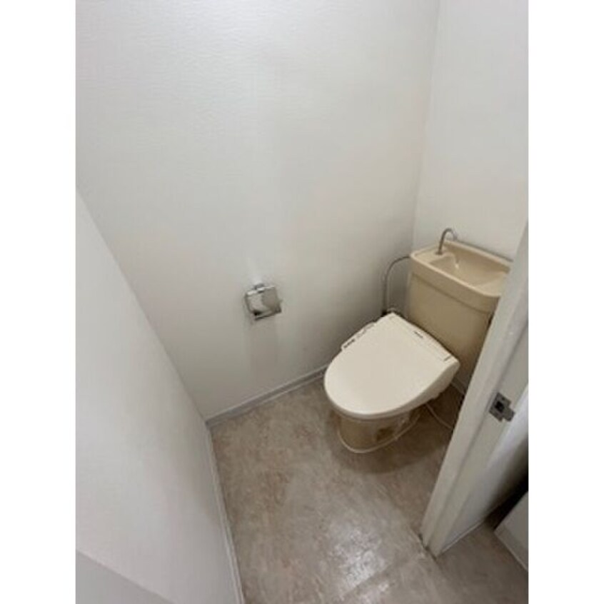  名古屋市営地下鉄東山線/星ヶ丘駅 徒歩27分 2階 築38年