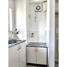 ※写真は同じマンションの違う部屋のものになります。 名古屋市営地下鉄東山線/千種駅 徒歩6分 5階 築40年