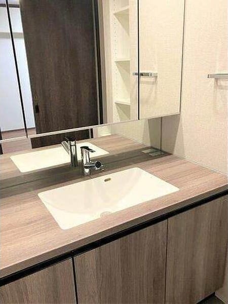  名鉄名古屋本線/山王駅 徒歩9分 1階 築4年