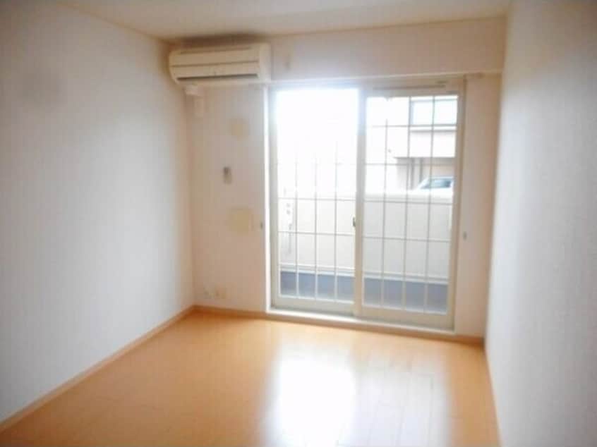  近鉄名古屋線/伏屋駅 徒歩6分 1階 築15年