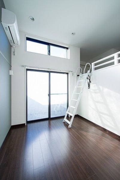  名古屋市営地下鉄鶴舞線/上小田井駅 徒歩5分 1階 築11年